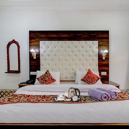 Hotel Royal Hameed Srīnagar Eksteriør billede