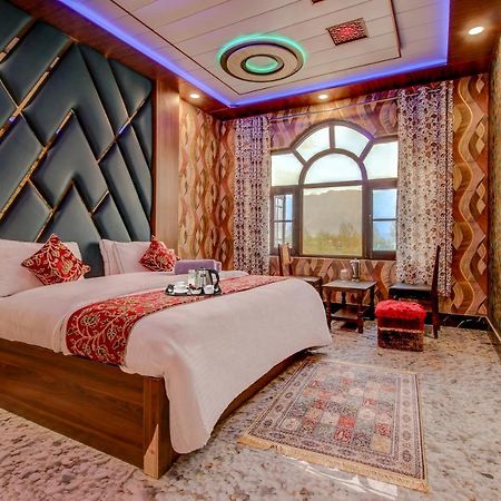 Hotel Royal Hameed Srīnagar Værelse billede
