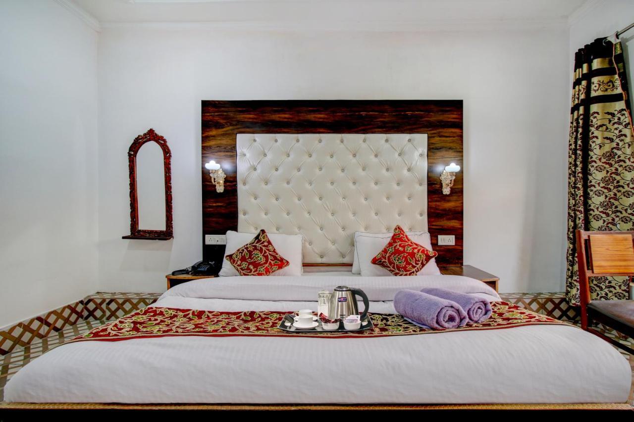 Hotel Royal Hameed Srīnagar Eksteriør billede