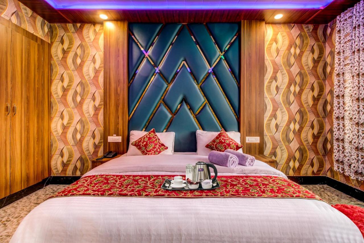 Hotel Royal Hameed Srīnagar Værelse billede