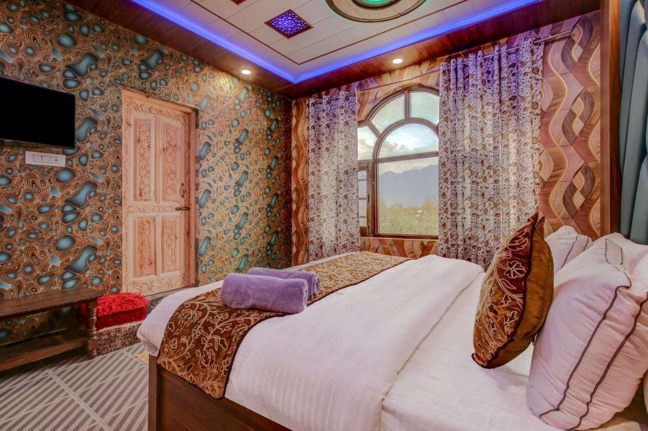 Hotel Royal Hameed Srīnagar Eksteriør billede